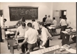 cg0052_009 - Sala de aula da Escola Politécnica, com o Padre Antônio Amaral Rosa, S.J., c. 1960. Acervo Núcleo de Memória.