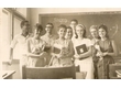 cg0072_033 - Grupo de alunos em sala de aula, 1961. Acervo do Departamento de Física.