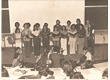 cg0078_018 - Coral e quarteto de cordas em apresentação no auditório do RDC, 1973. Fotógrafo desconhecido. Acervo Núcleo de Memória.