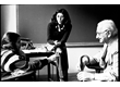 cg0079_010 - Dr. Albert Sabin dando entrevista em sala de aula, 1979. Fotografo Antônio Albuquerque. Acervo Núcleo de Memória.