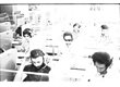 cg0079_067 - Deficientes visuais utilizando o Laboratório de Línguas, c. 1973. Fotógrafo Antônio Albuquerque. Acervo Núcleo de Memória.