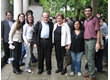 cg0093_072 - O Reitor Padre Jesús Hortal Sànchez, S.J., e a Prof. Margarida de Souza Neves com pesquisadores do Núcleo de Memória em coquetel nos pilotis da Ala Kennedy após a Assembleia Universitária, 2008.  Fotógrafo Antônio Albuquerque. Acervo Núcleo de Memória.