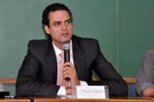 O Secretário Nacional de Justiça, Paulo Abrão, durante a palestra. Fotógrafa Cynthia Salles. Acervo do Projeto Comunicar.