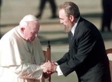 João Paulo II em Cuba, recebido por Fidel Castro.