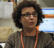 Professora Santuza Cambraia Naves. Fotografo Igor Carvalho. Portal PUC-Rio Digital.
