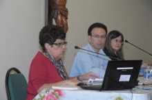 Os Professores Vera Candau (EDU), Marcelo Gustavo Andrade de Souza (EDU) e Maria Rita Sales (UFMG). Fotógrafo Antônio Albuquerque. Acervo do Núcleo de Memória.