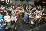 Homenageados e convidados. Fotógrafo Antônio Albuquerque. Acervo Núcleo de Memória.