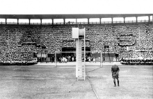 Imagem de evento semelhante, no Estádio do Vasco da Gama, em 1942.