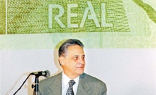 Fernando Henrique Cardoso durante o lançamento do Plano Real.