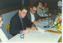 Luiz Alberto Adão da Fonseca, Presidente do Instituto Luíz de Camões e o Reitor Padre Laercio Dias de Moura, S.J.