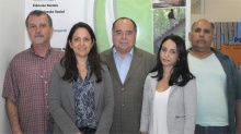 O Decano do Centro de Ciências Sociais, Prof. Luiz Roberto Azevedo Cunha, e equipe. Fotógrafo Antônio Albuquerque. Acervo Núcleo de Memória.