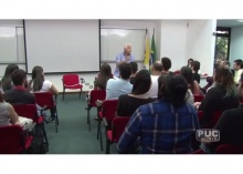 Aula com Antônio Fagundes, no Auditório AMEX/IAG. Imagem: TV PUC-Rio.