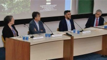 Andrea Ribeiro Hoffmann, Luis Manuel Fernandes, Pe. Anderson Antonio Pedroso S.J. e Ignácio Ybañez (Reprodução: TV PUC-Rio) 