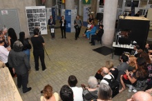 Inauguração da exposição que contou com a presença do Vice-Reitor, pe. André Araújo S.J. Fotógrafo Antônio Albuquerque.