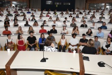 Alunos reunidos no auditório do RDC. Fotógrafo Antônio Albuquerque. 