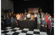 Momento da homenagem especial feita ao Prof. Augusto Sampaio. Fotógrafo Antônio Albuquerque. Acervo Núcleo de Memória.