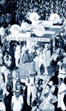 Um dos primeiros desfiles oficiais da Portela