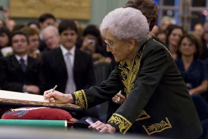 Posse da Professora Cleonice Berardinelli na Academia Brasileira de Letras. 2010. Fotógrafo Guilherme Gonçalves. Acervo pessoal da Professora Cleonice Berardinelli. 