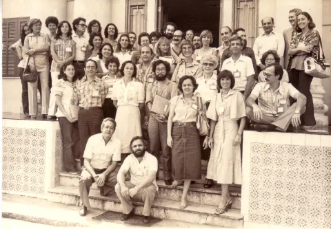 Reitor, diretores de departamentos, professores, coordenadores e alunos representantes do corpo discente.