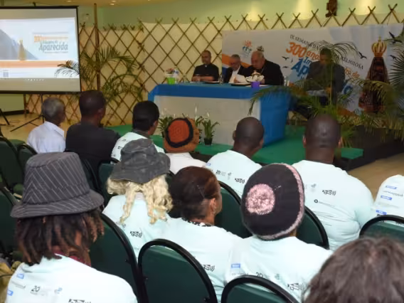 Abertura do evento, no Salão de Pastoral. Fotógrafo Antônio Albuquerque.