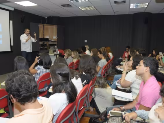 Evento realizado na sala K102. Fotógrafo Antônio Albuquerque. Acervo Núcleo de Memória.