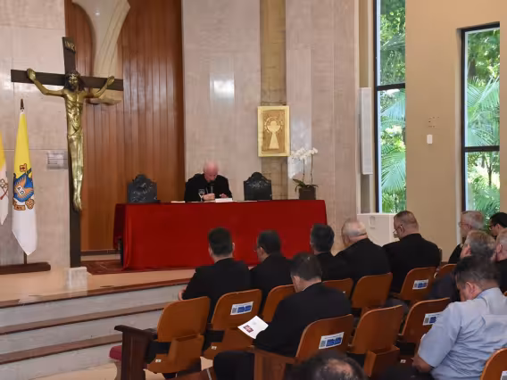 O Cardeal Marc Ouellet, na Igreja do Sagrado Coração de Jesus. Fotógrafo Antônio Albuquerque.