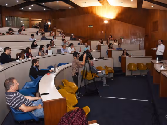 Palestra realizada no auditório do RDC. Fotógrafo Antônio Albuquerque.