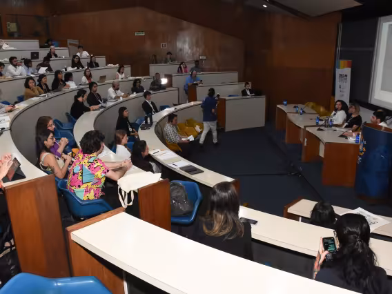 Debate realizado no auditório do RDC. Fotógrafo Antônio Albuquerque. 