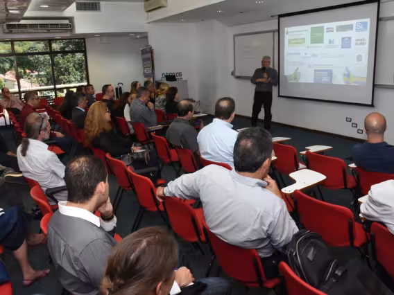 Evento realizado no auditório do IAG. Fotógrafo Antônio Albuquerque.