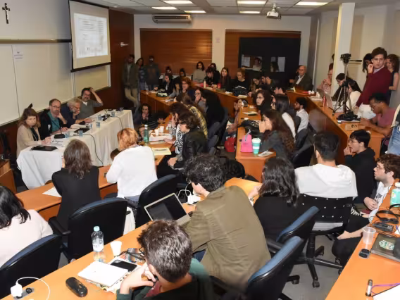 Mesa-redonda no auditório IAG 2. Fotógrafo Antônio Albuquerque.