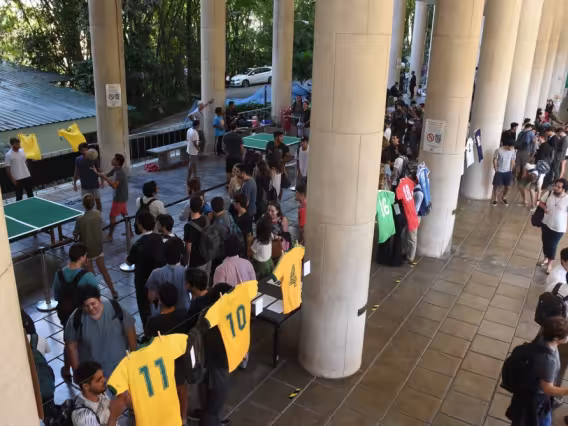 Realizada nos pilotis do Edifício da Amizade. Fotógrafo Antônio Albuquerque.