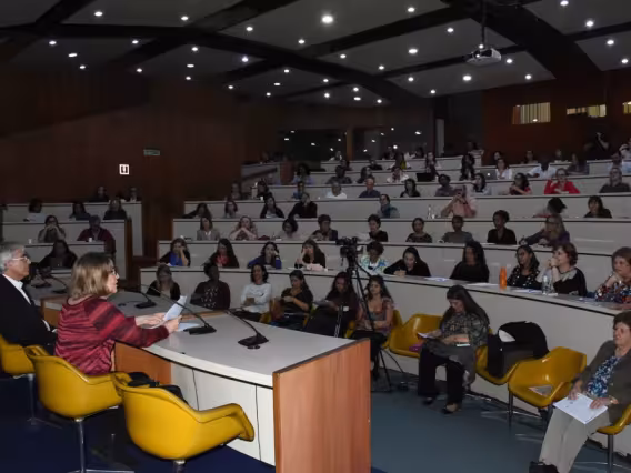 Abertura do evento, com a presença do Vice-Reitor Acadêmico, Prof. José Ricardo Bergmann, e da coordenadora de Licenciaturas, Profa. Maria Rita Passeri Salomão, no auditório do RDC. Fotógrafo Antônio Albuquerque.