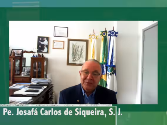 Participação do Reitor Pe. Josafá Carlos de Siqueira S.J. na cerimônia de formatura on-line.