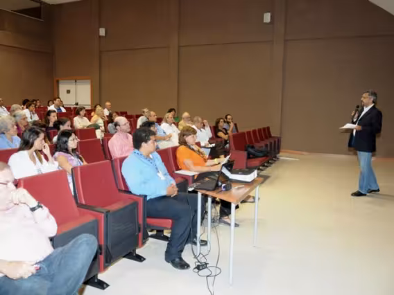 Evento realizado no auditório principal do CEPE. Fotógrafo Antônio Albuquerque. Acervo Núcleo de Memória.