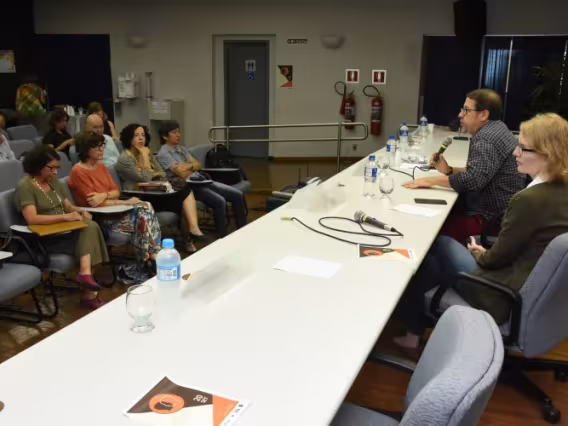 Mesa de abertura com o Decano do CTCH Prof. Júlio Diniz e a Profa. Monah Winograd (PSI). Fotógrafo Antônio Albuquerque.
