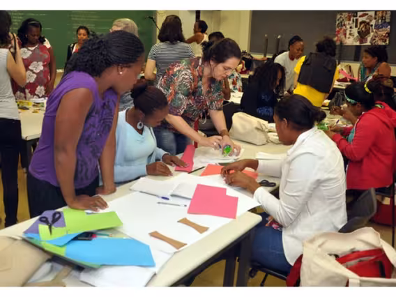 Uma das oficinas do seminário. Fotógrafo não identificado. Acervo Projeto Comunicar.