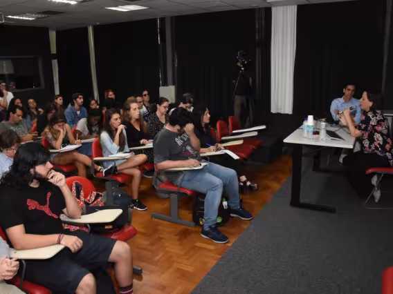 Palestra realizada na sala K102. Fotógrafo Antônio Albuquerque.