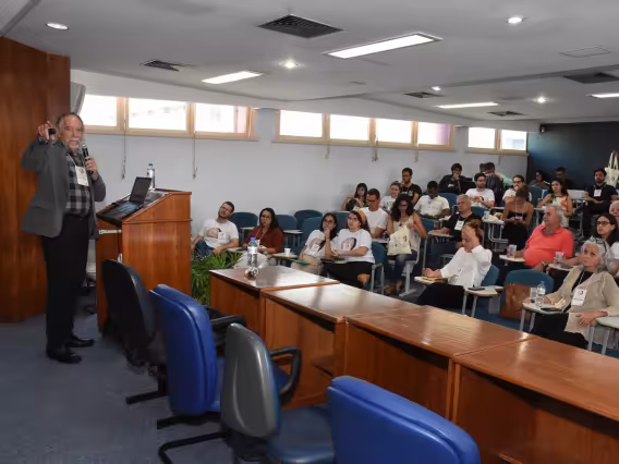 Palestra Mercado de carbono, restauração florestal e biodiversidade, com o prof. Wiston Fritsch. Fotógrafo Antônio Albuquerque. 