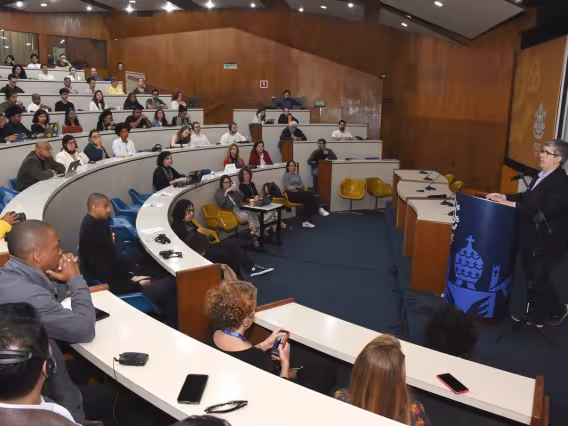 Fala do prof. Gustavo Robichez, diretor da Coordenação Central de Parcerias e Inovação da PUC-Rio. Fotógrafo Antônio Albuquerque.