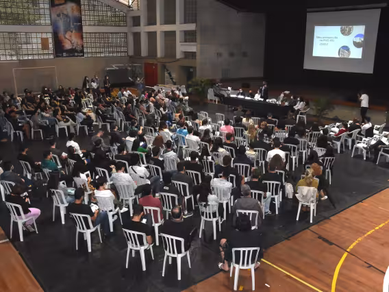 Recepção no Ginásio Esportivo. Fotógrafo Antônio Albuquerque.