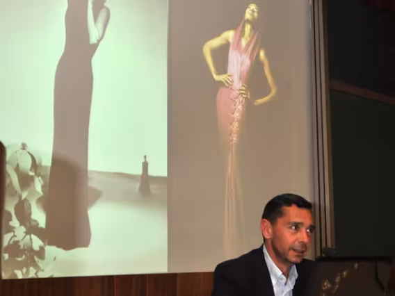 Laurent Cotta no Auditório do RDC. Fotógrafa Cynthia Salles. Acervo do Projeto Comunicar.