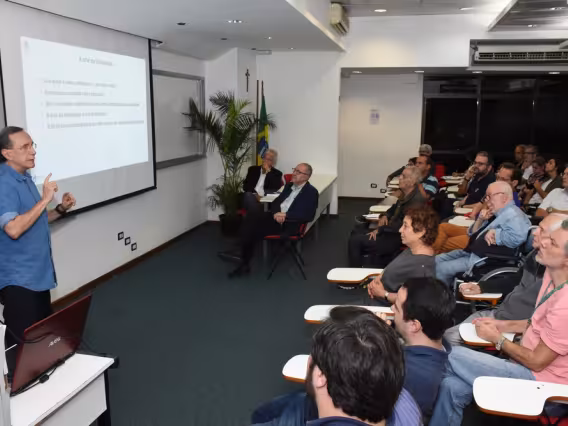 Evento realizado no auditório do IAG. Fotógrafo Antônio Albuquerque.