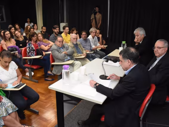 O evento teve a presença do Reitor Pe. Josafá Carlos de Siqueira S.J. e do Vice-Reitor Acadêmico prof. José Ricardo Bergmann, decanos dos Centros, professores e convidados. Fotógrafo Antônio Albuquerque.