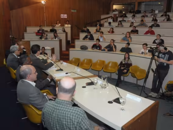 Evento realizado no Auditório do RDC. Fotógrafo Antônio Albuquerque. Acervo Núcleo de Memória.