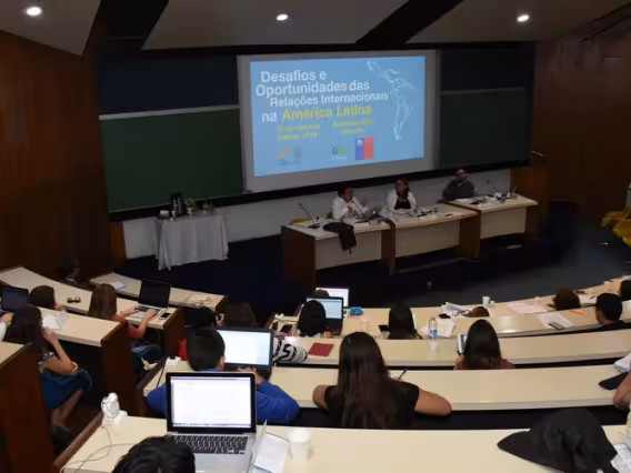 Evento realizado no auditório do RDC. Fotógrafo Antônio Albuquerque. Acervo Núcleo de Memória.