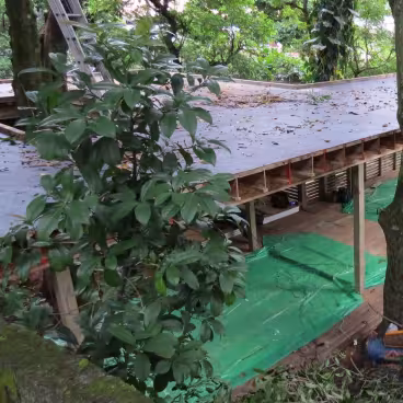 Construção da Estação de Educação Ambiental da PUC-Rio. 02/04/2012. Fotógrafo: Antônio Albuquerque. Acervo Núcleo de Memória da PUC-Rio. 