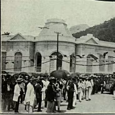 Inauguração das escolas operárias da Vila Orsina da Fonseca. Revista Careta, p. 47, 22/11/1913. Disponível na Hemeroteca Digital da Biblioteca Nacional.